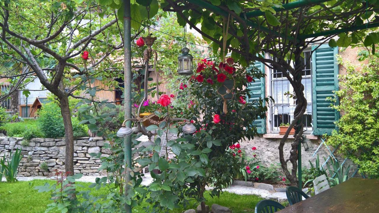B&B "A Casa Di Camilla" Carate Urio Екстериор снимка